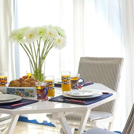 “enjoy The Holiday While Staying In This Villa” 71