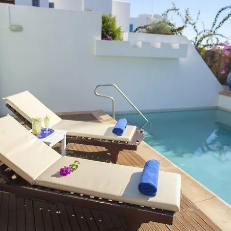 וילה “enjoy The Holiday While Staying In This Villa” 71 פרוטאראס